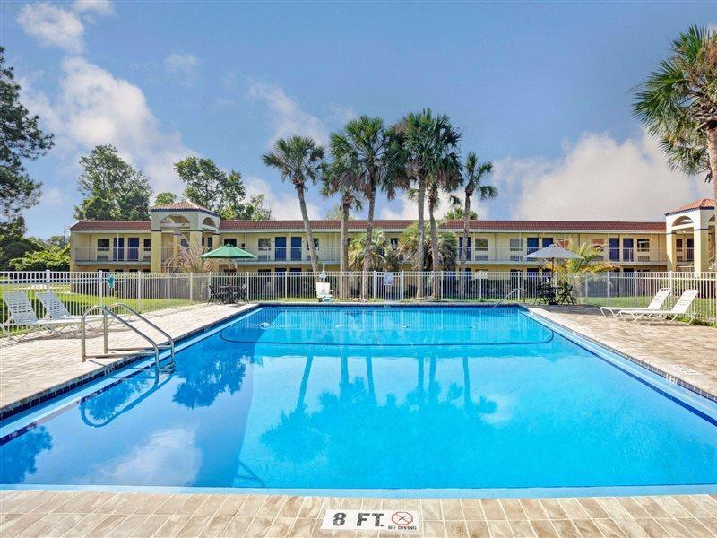 Days Inn By Wyndham Jacksonville South Memorial Hospital Экстерьер фото