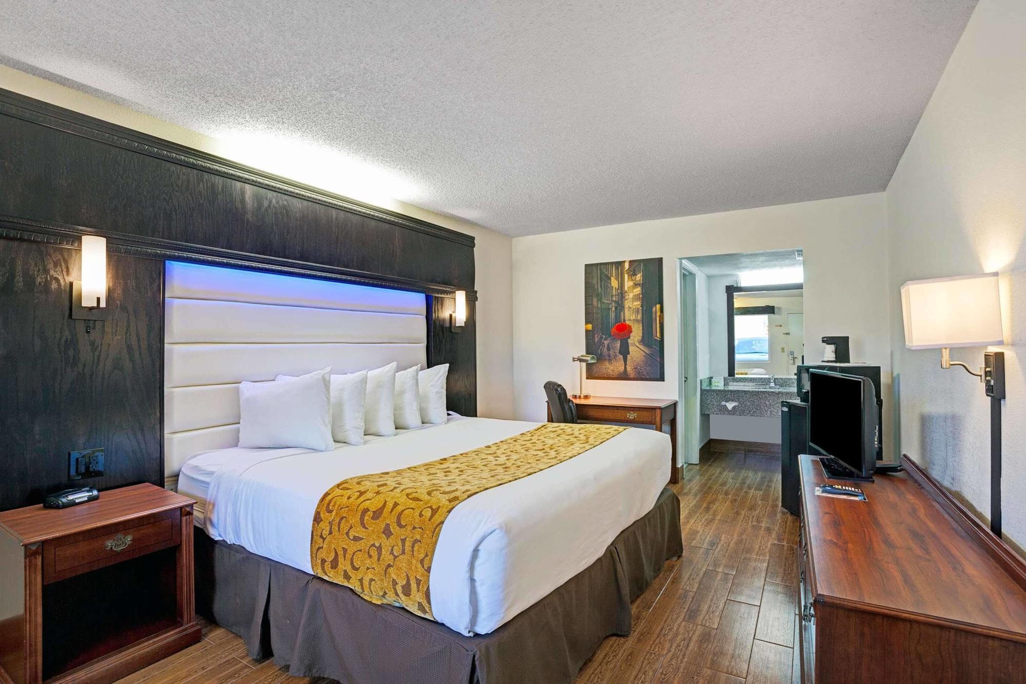 Days Inn By Wyndham Jacksonville South Memorial Hospital Экстерьер фото