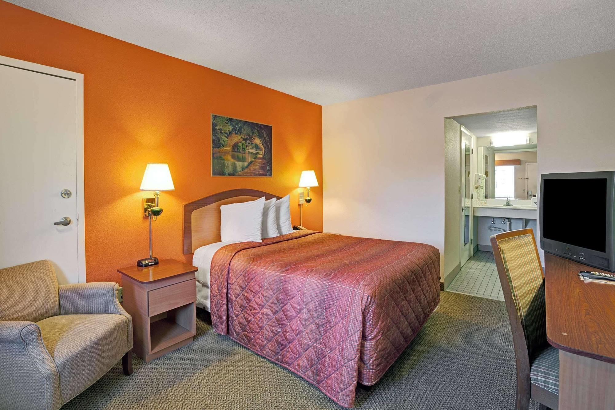 Days Inn By Wyndham Jacksonville South Memorial Hospital Экстерьер фото